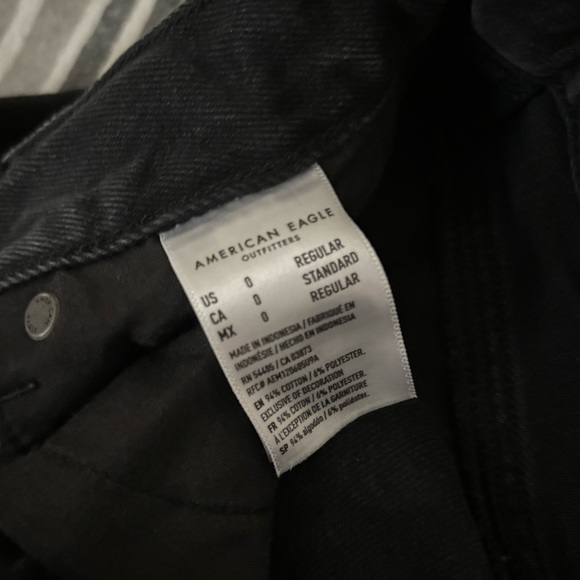 american eagle black ripped mom jeans size 0 ! - Picture 2 of 4